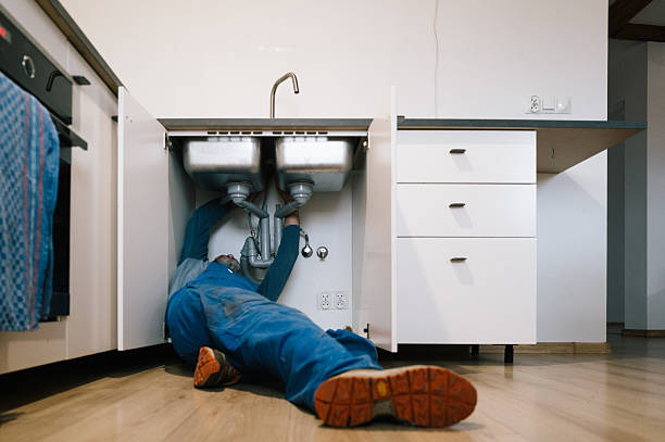 Professional Leak Detection technician working in League City, TX